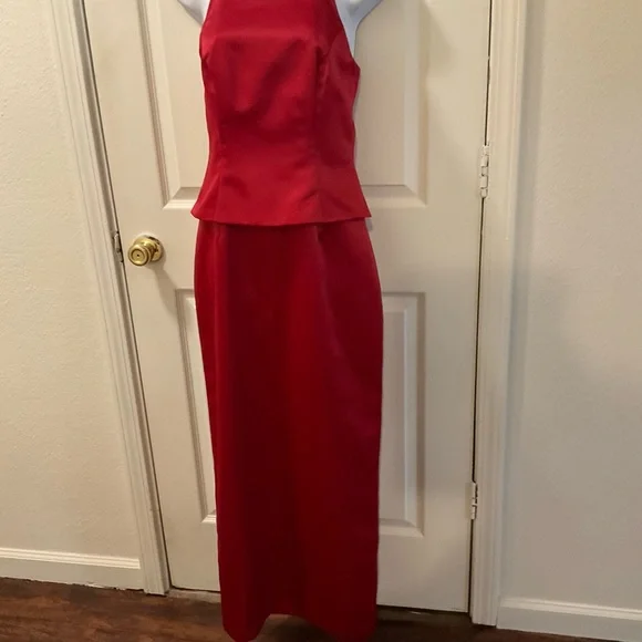 Michaelangelo Red Satin Gown - Picture 2 of 16